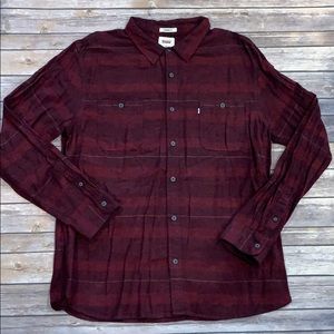 Burgundy 2XL Levi’s button down long sleeve